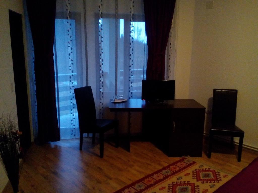 Hotel Pensiunea Eliza Podu Cosnii Zimmer foto