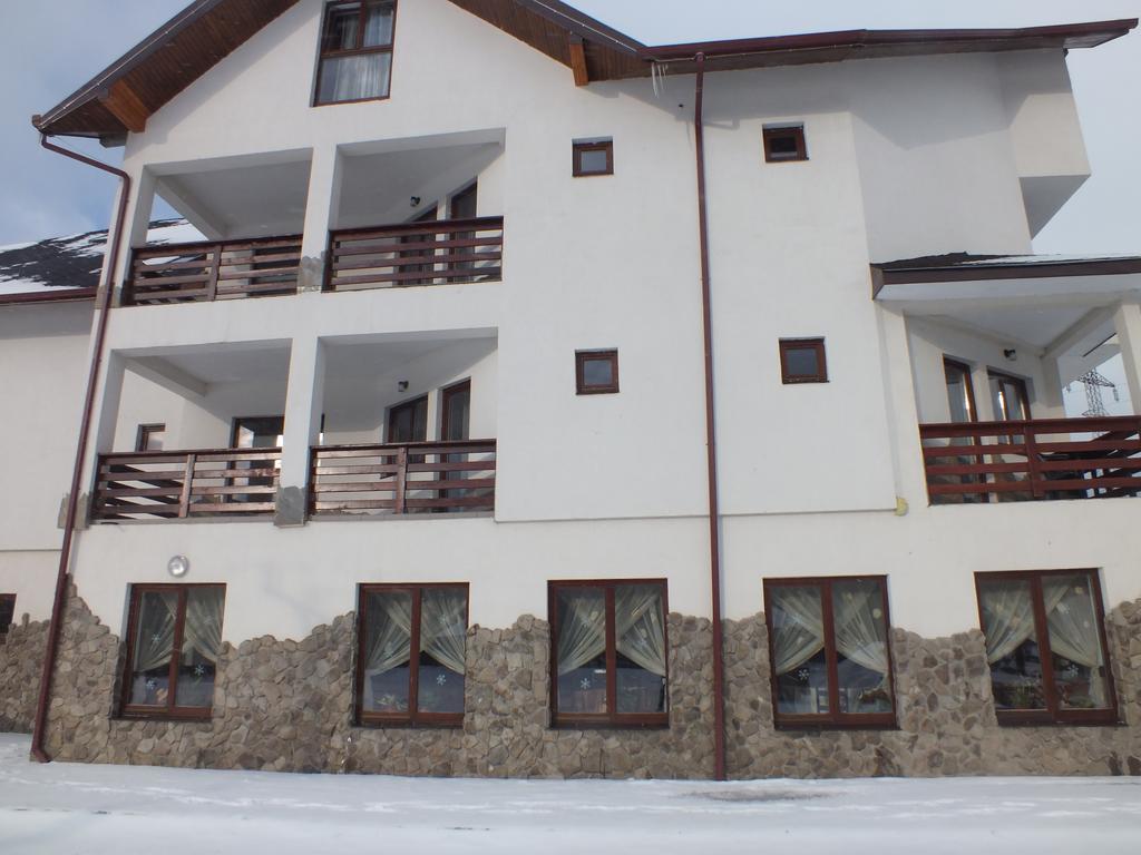 Hotel Pensiunea Eliza Podu Cosnii Exterior foto